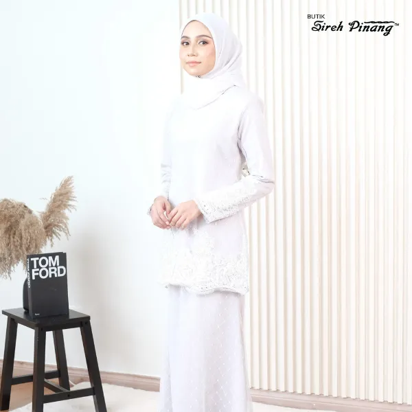 Baju Kurung Moden Avalyn