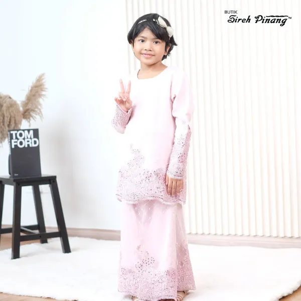 BAJU KURUNG MODEN AVALYN (KIDS)