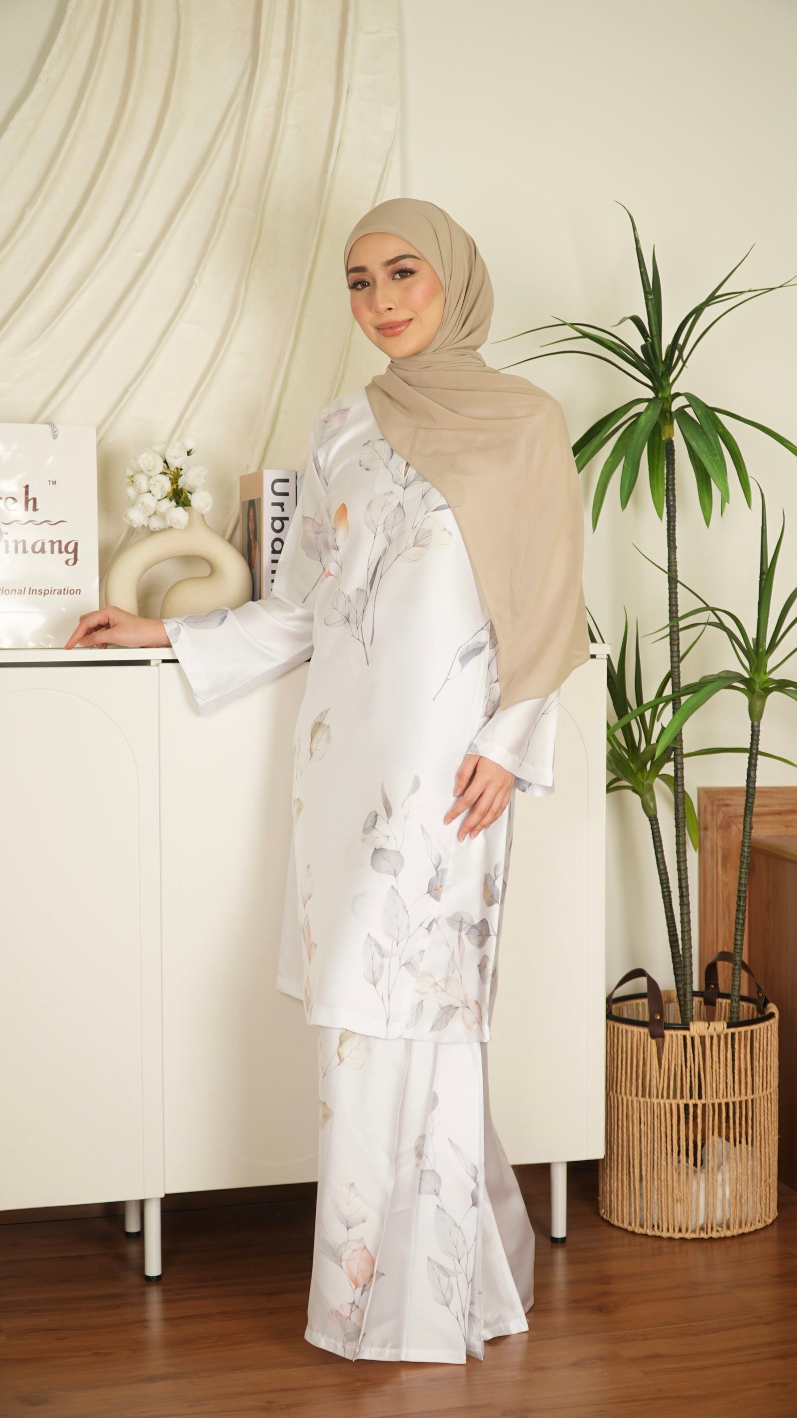 Kurung Pahang Tansilk - Bits of Orange