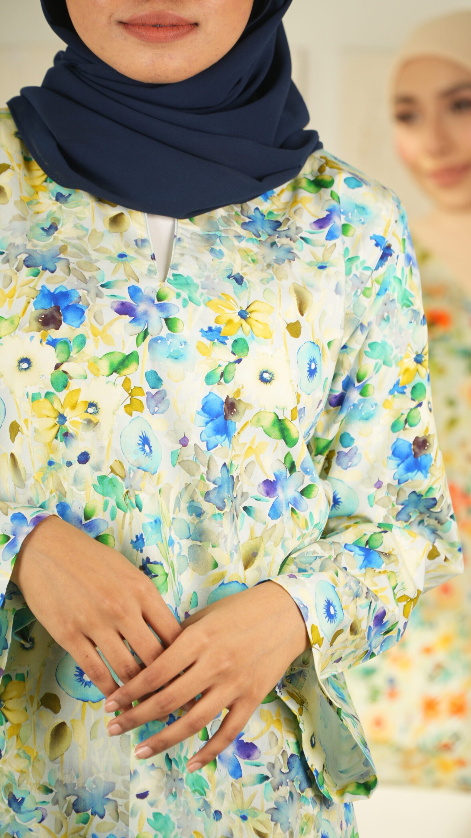 Kurung Pahang Rossa - Teratai Orange & Teratai Blue
