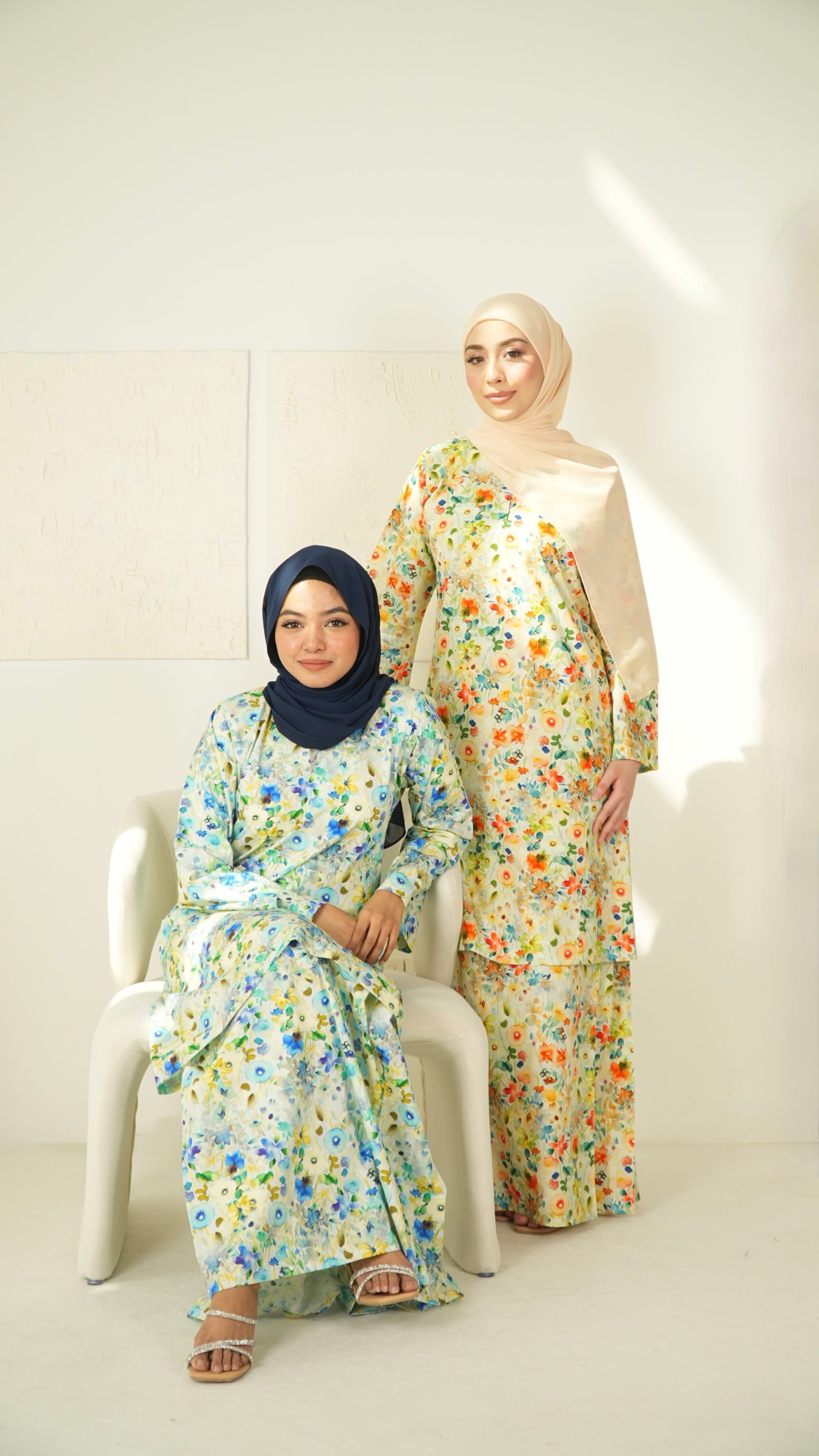 Kurung Pahang Rossa - Teratai Orange & Teratai Blue
