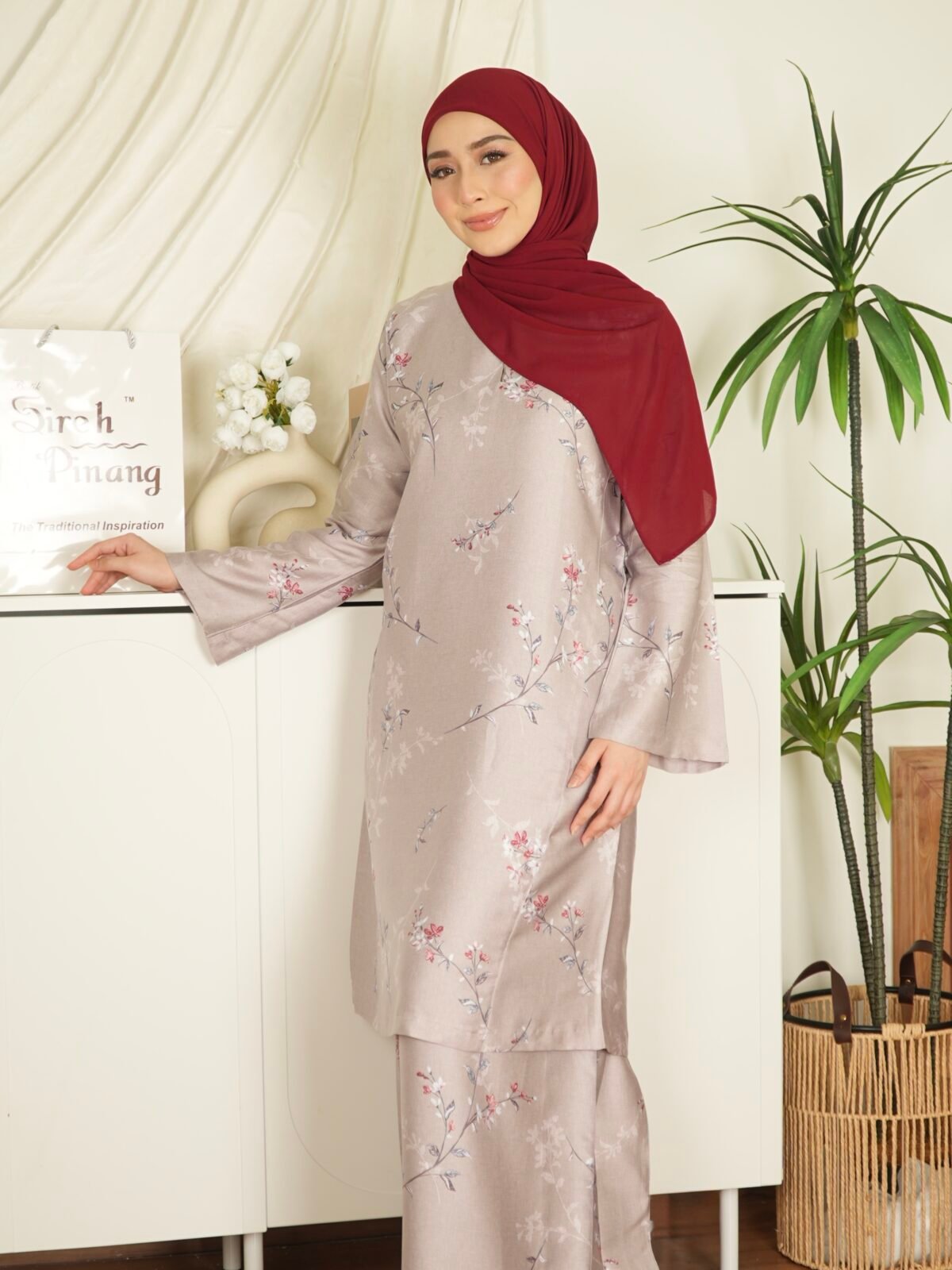 Kurung Pahang Tansilk - Warm Grey