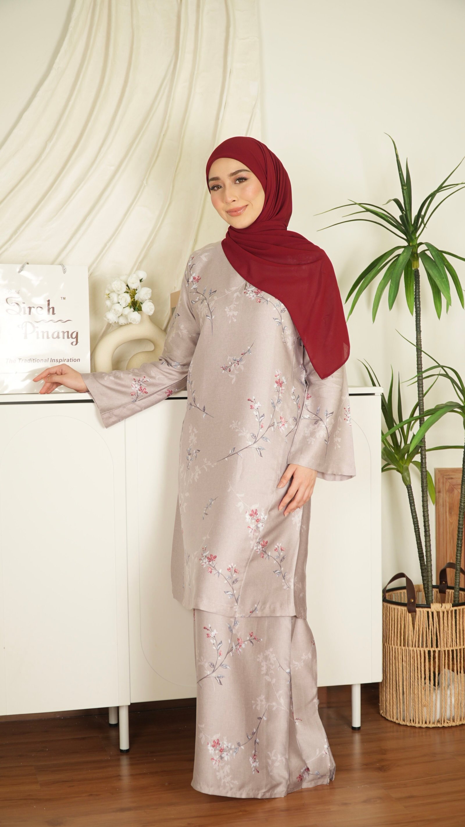 Kurung Pahang Tansilk - Warm Grey