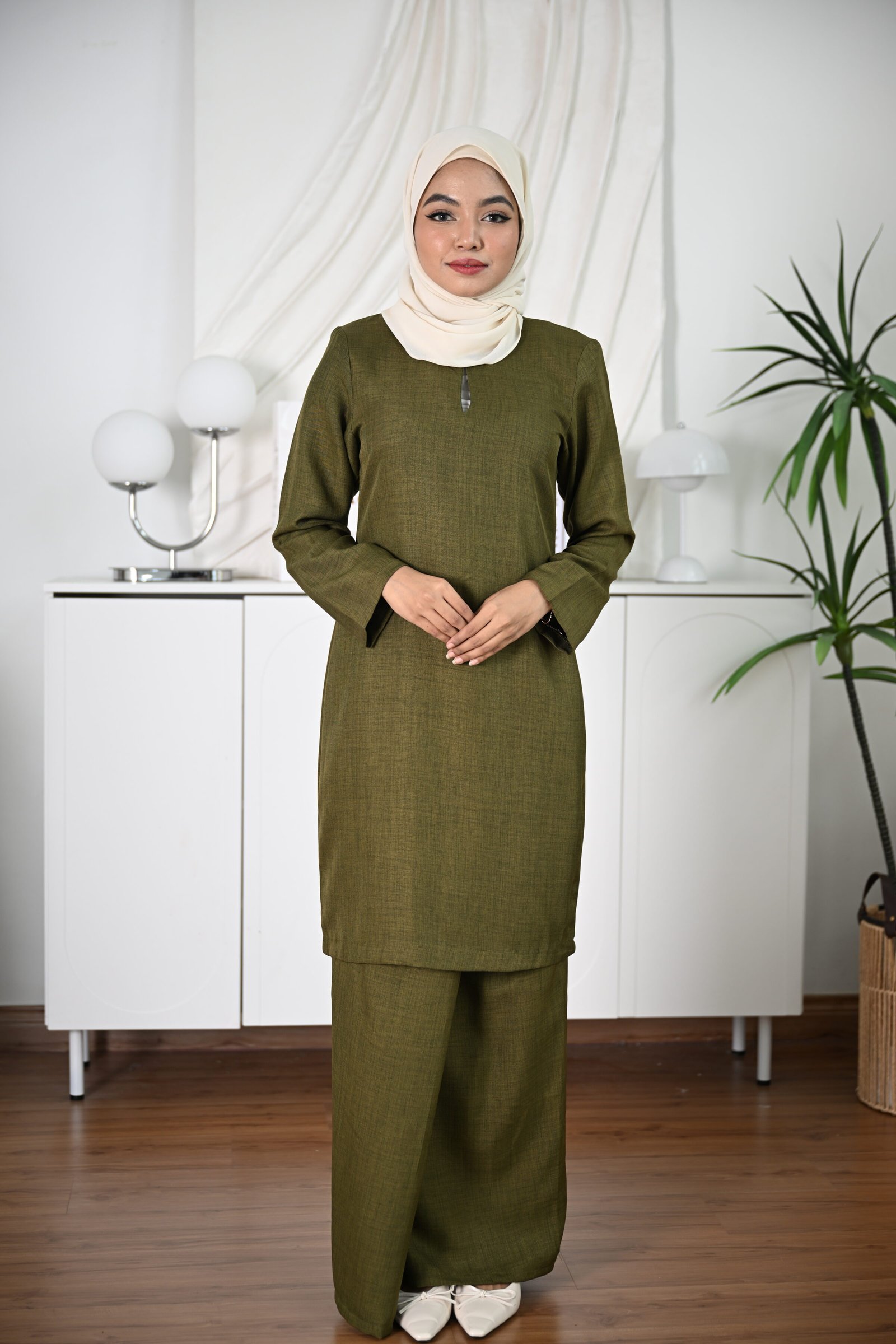BAJU KURUNG MODEN MAWAR