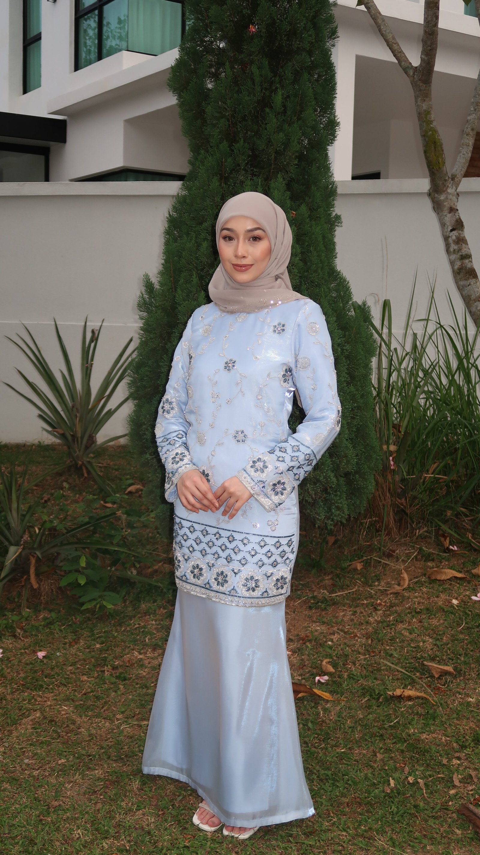 KURUNG MODEN AURELLE