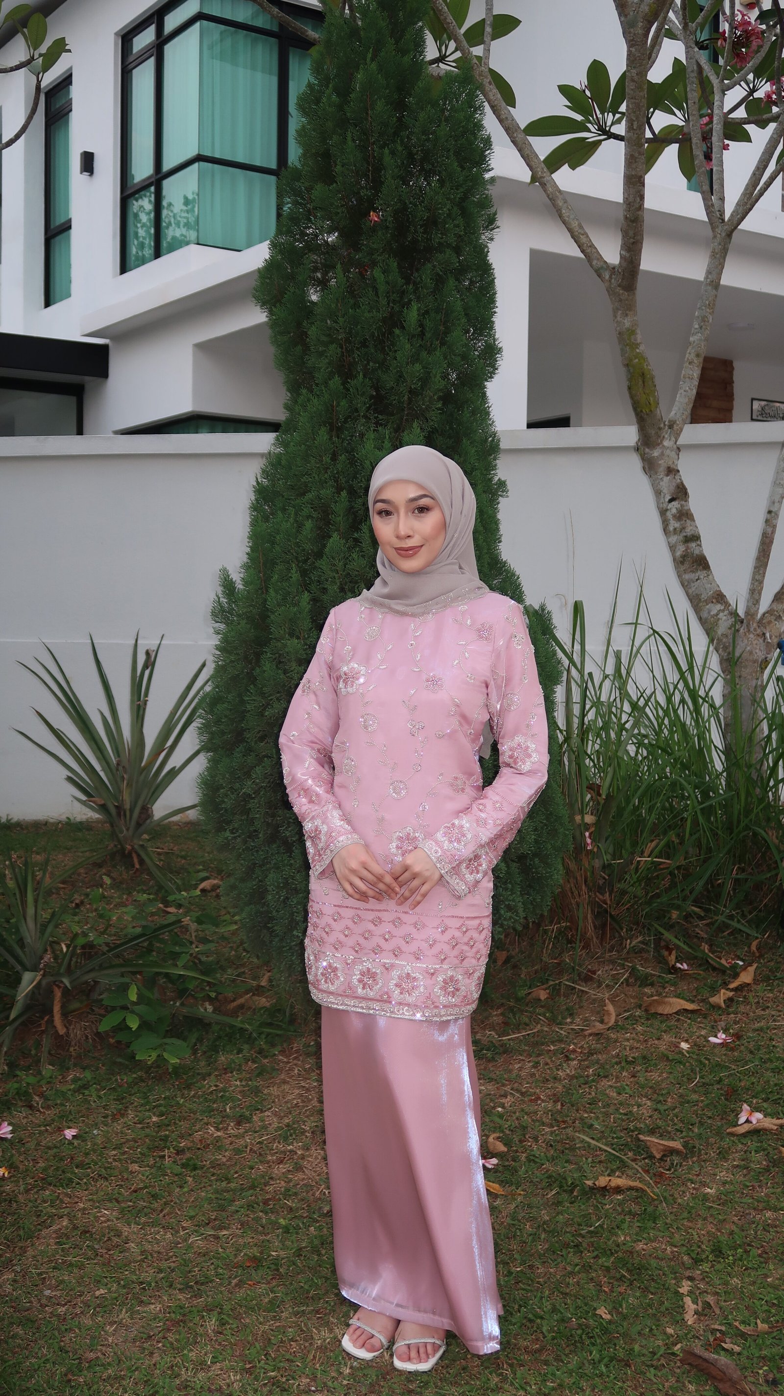 KURUNG MODEN AURELLE