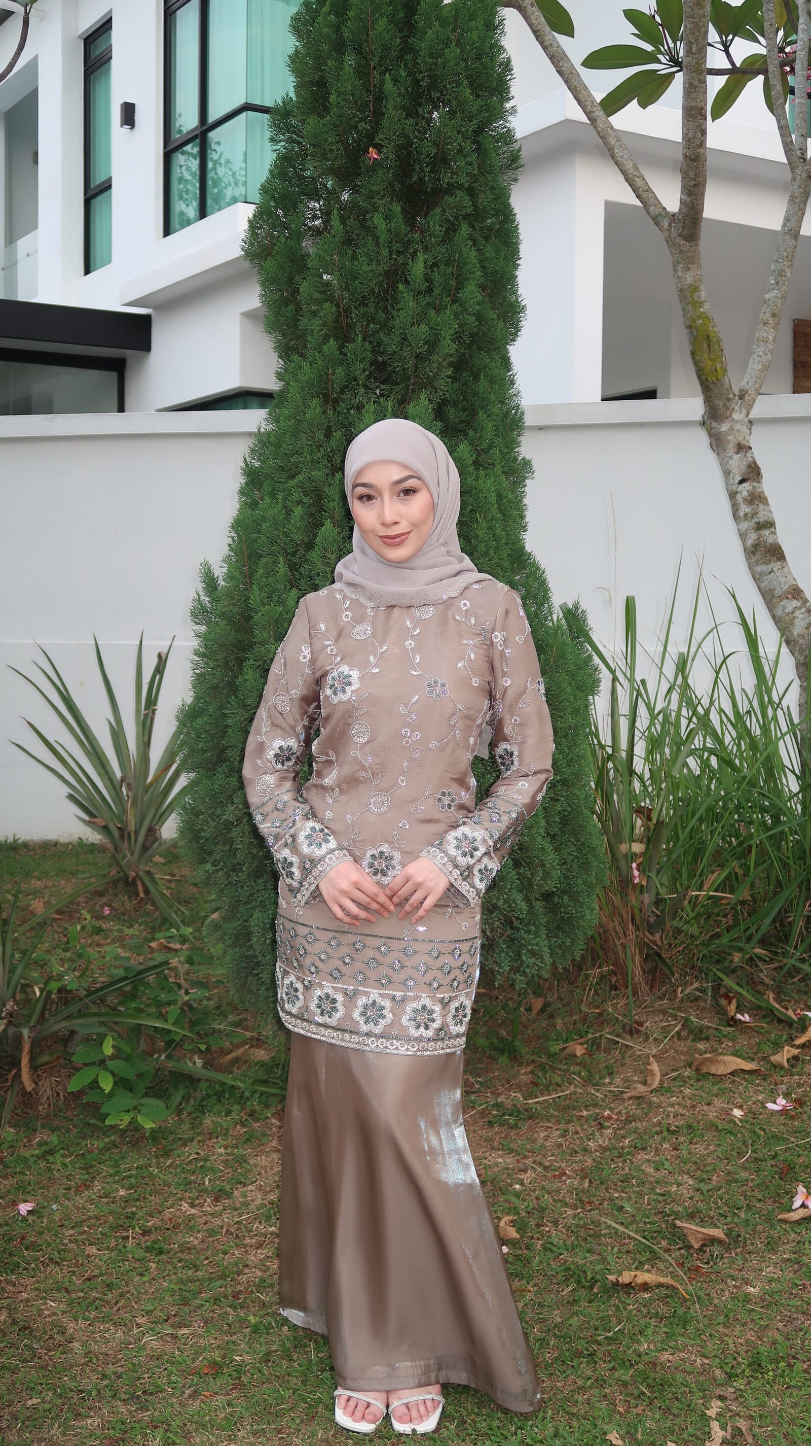 KURUNG MODEN AURELLE