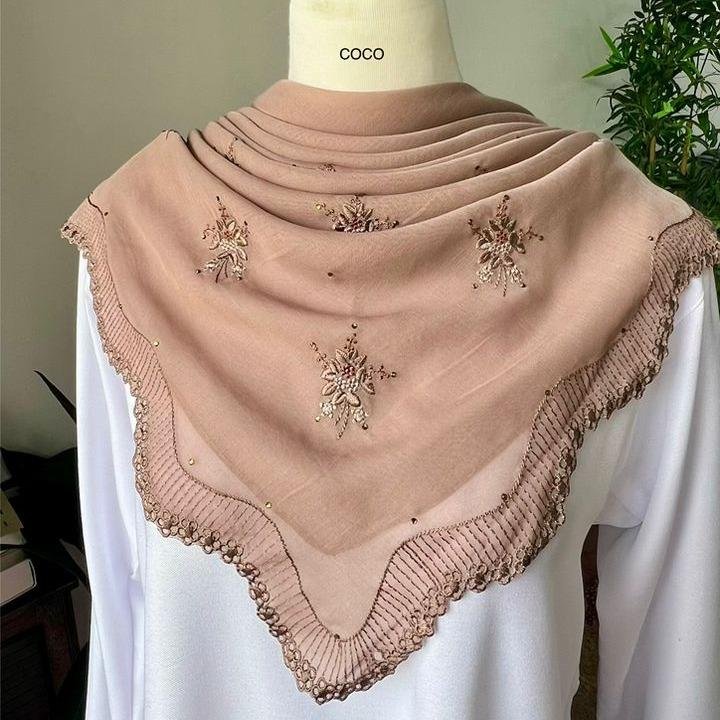 TUDUNG BAWAL SULAM KERAWANG DEENA