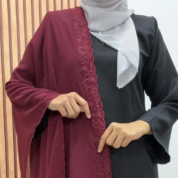 MAROON