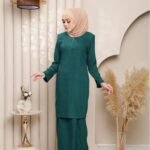 TEAL GREEN